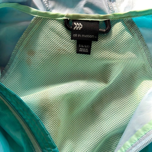 ❤️‍🔥5/$25❤️‍🔥 All in Motion 6/6X Windbreaker - Picture 4 of 4